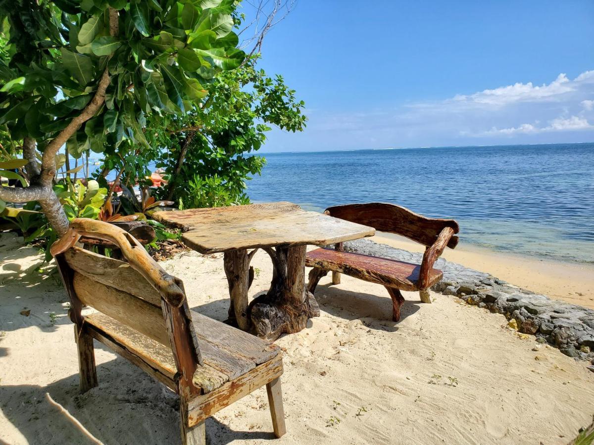 Patrick'S On The Beach Resort General Luna  Eksteriør billede