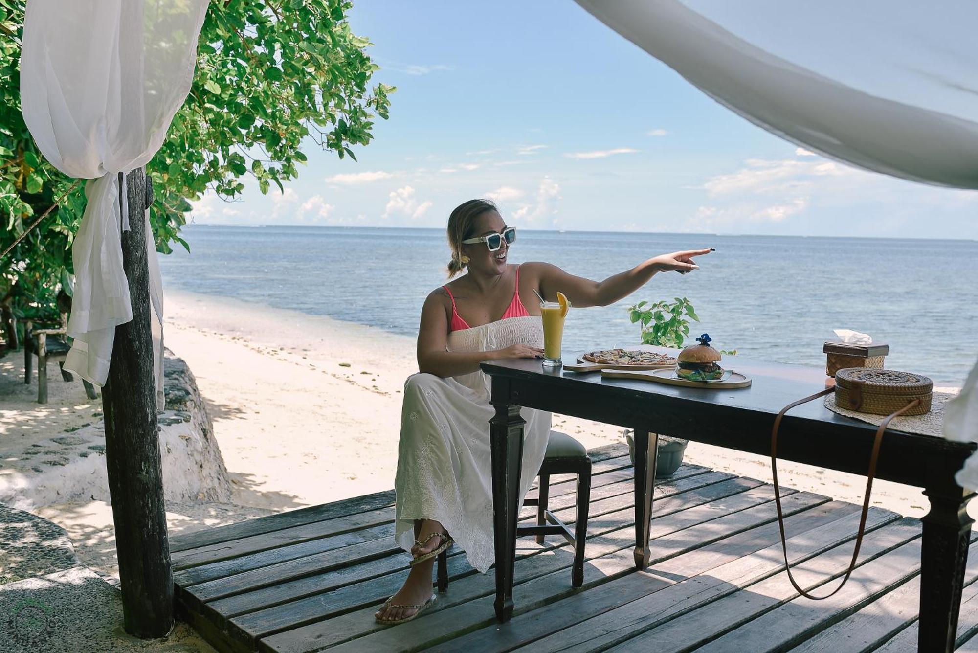 Patrick'S On The Beach Resort General Luna  Eksteriør billede